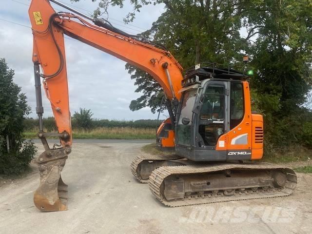 Doosan DX 140 LCR-5 Excavadoras de cadenas