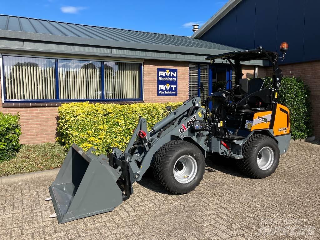 GiANT G2500 HD X-Tra Cargadoras sobre ruedas