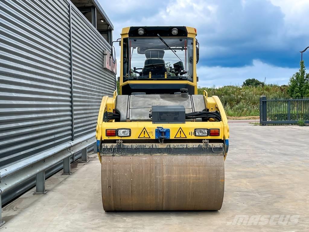 Bomag BW 154 AD-4 Rodillos de doble tambor