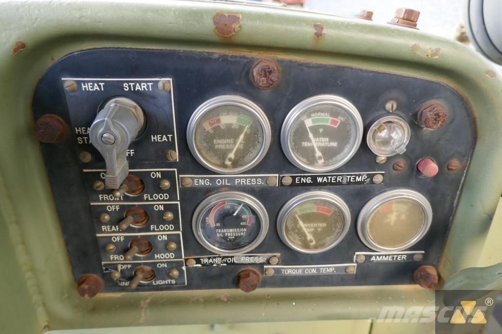 CAT D7F Ex-army Buldozer sobre oruga