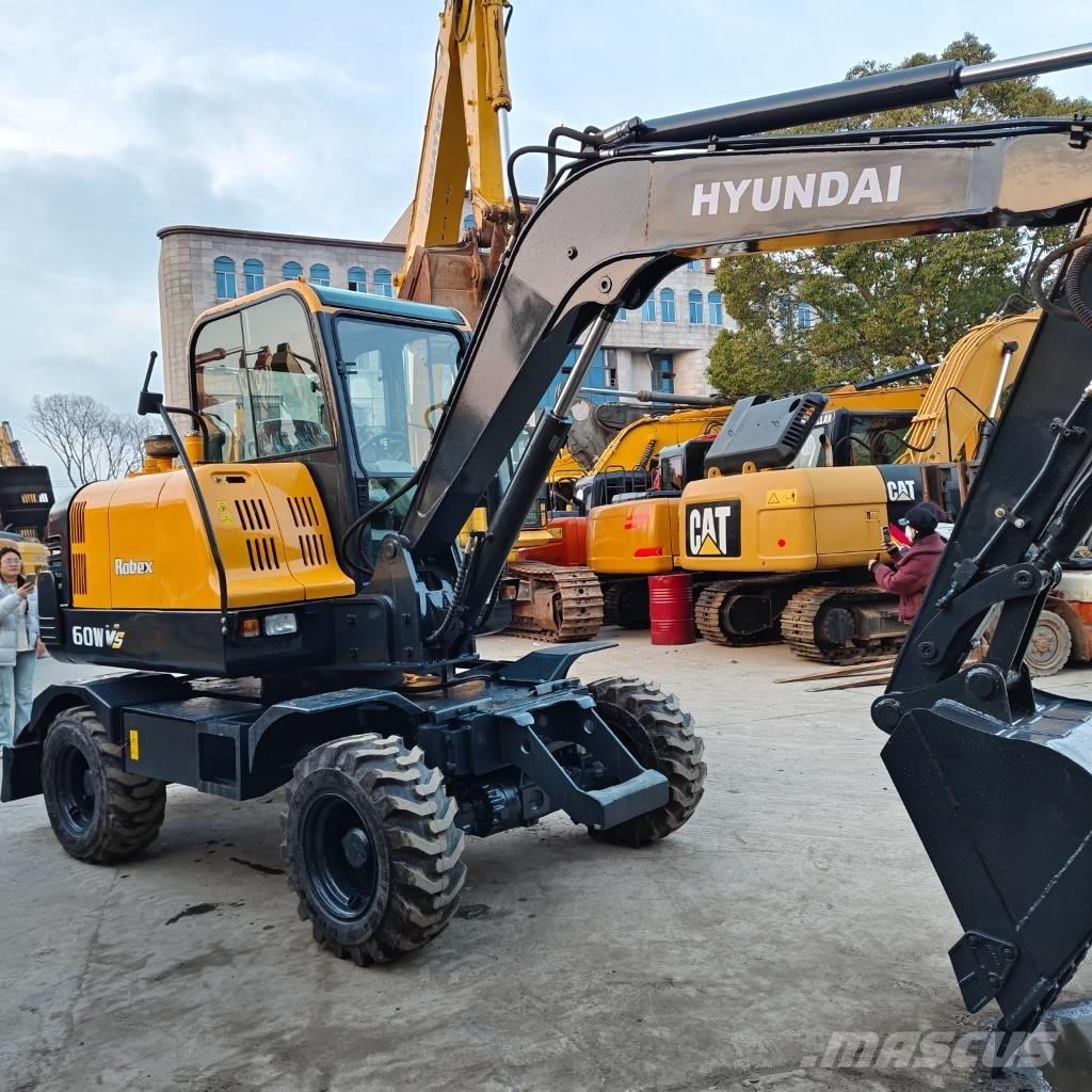 Hyundai 60 W VS Excavadoras de ruedas