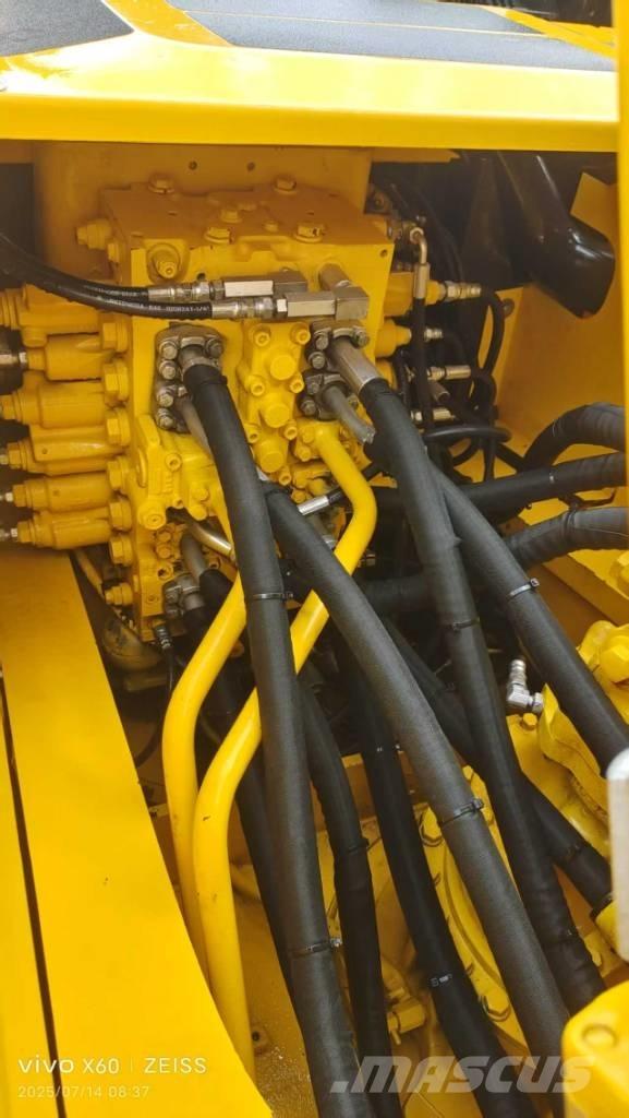 Komatsu PC 220-7 Excavadoras de cadenas