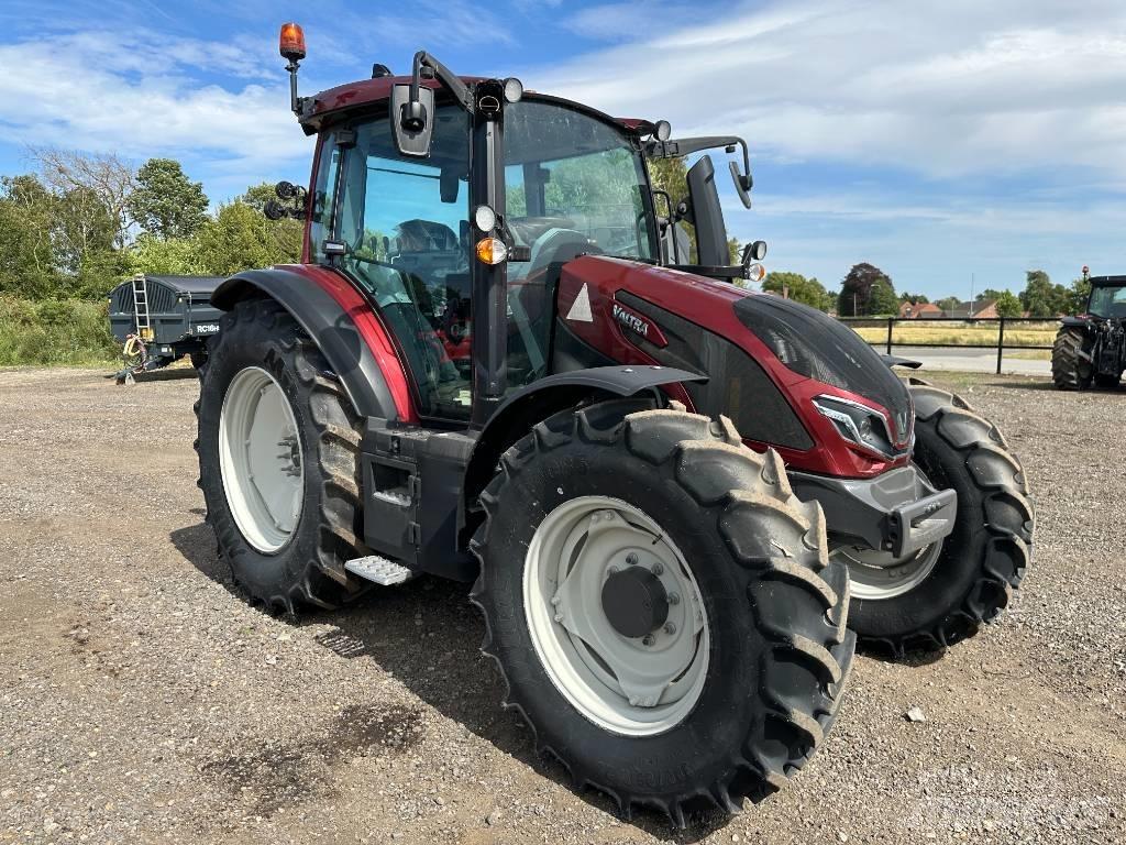 Valtra G 115 Active Tractores