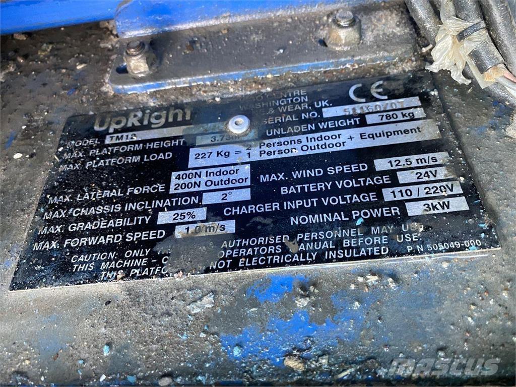 Snorkel TM12 Ascensores de personal y montacargas de acceso