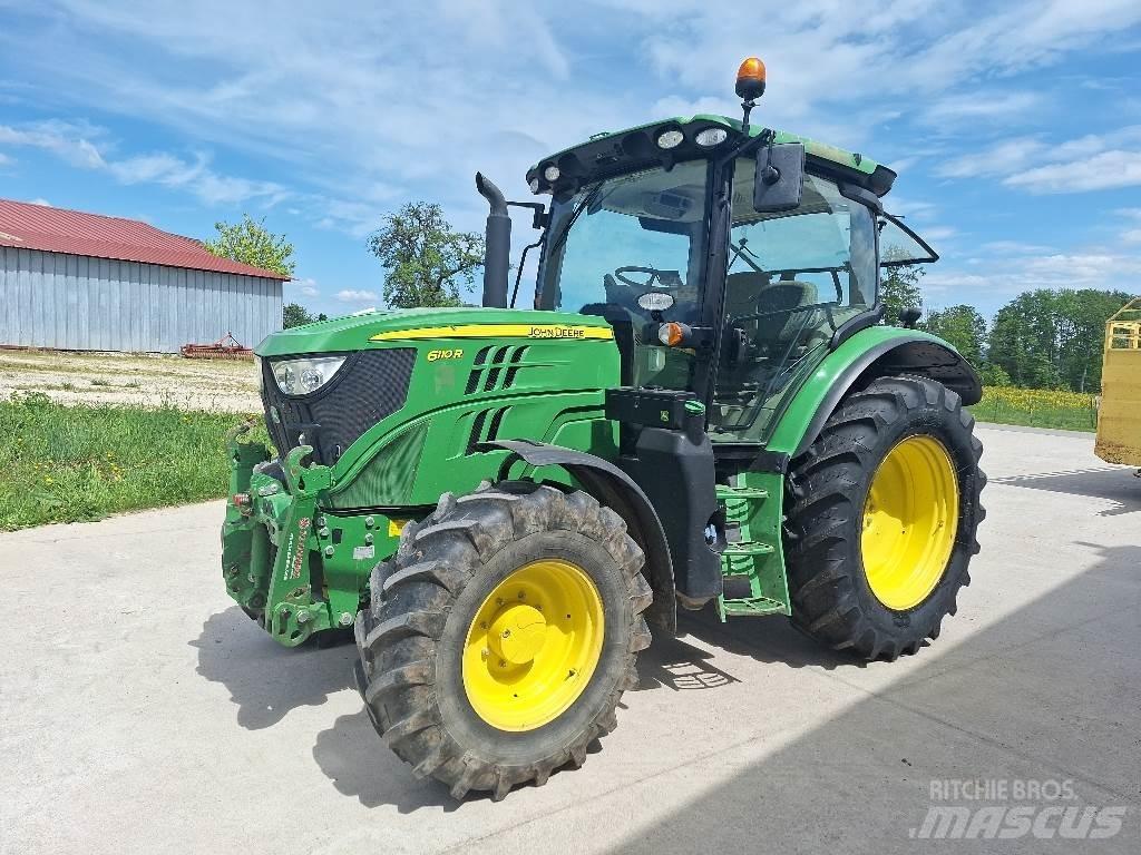 John Deere 6110R Tractores