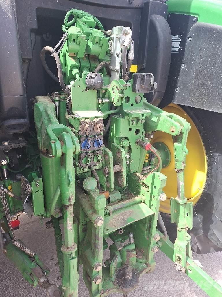 John Deere 6110R Tractores