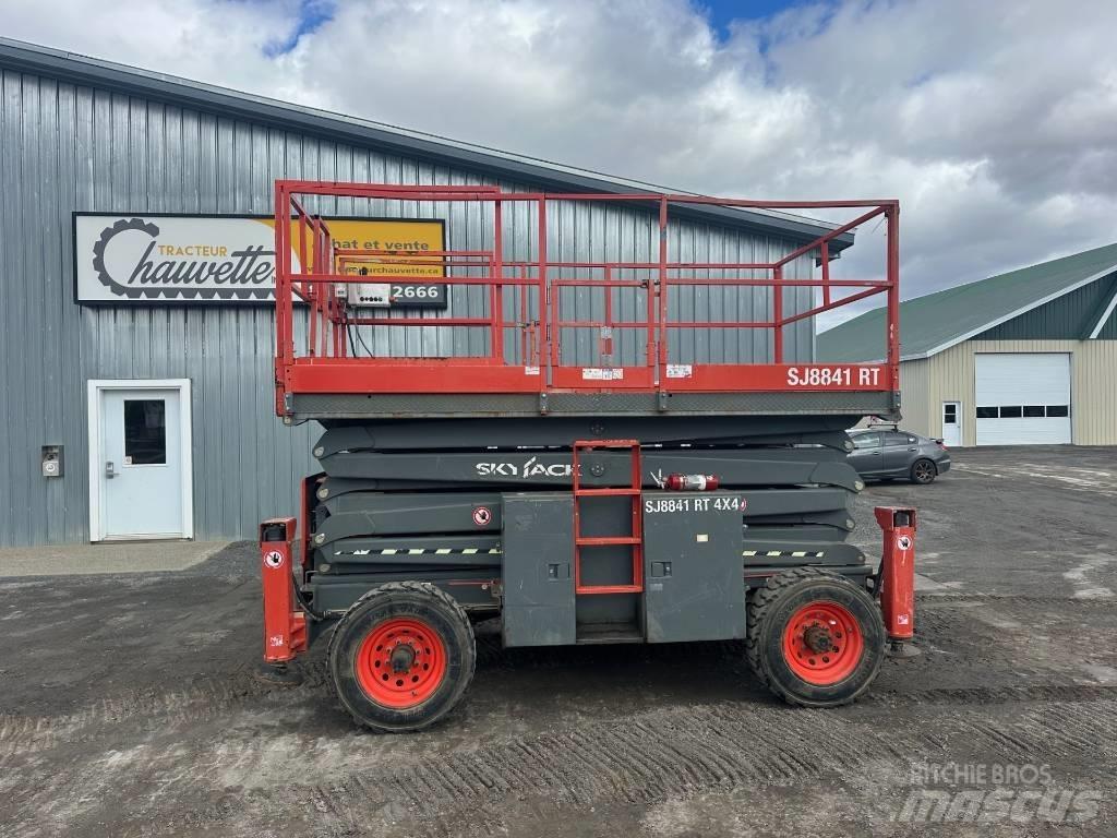 SkyJack SJ 8841 RT Plataformas tijera