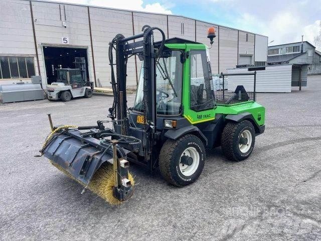 LM Trac 485 Tractores compactos