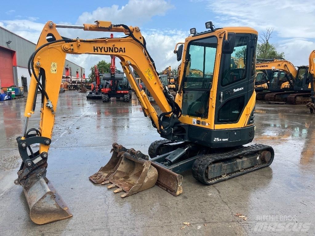 Hyundai R25Z-9 AK Mini excavadoras < 7t