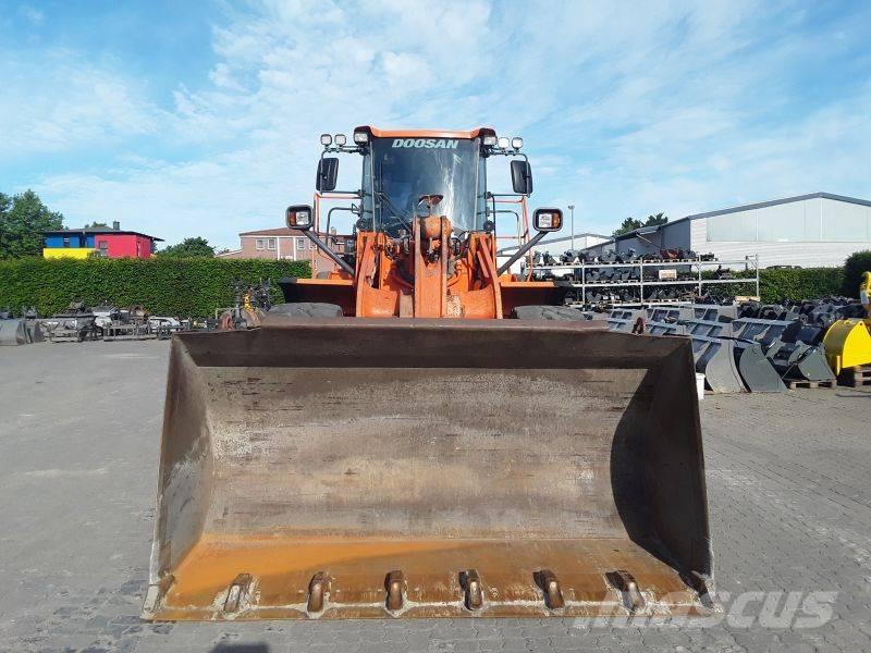 Develon DL350-5 Cargadoras sobre ruedas