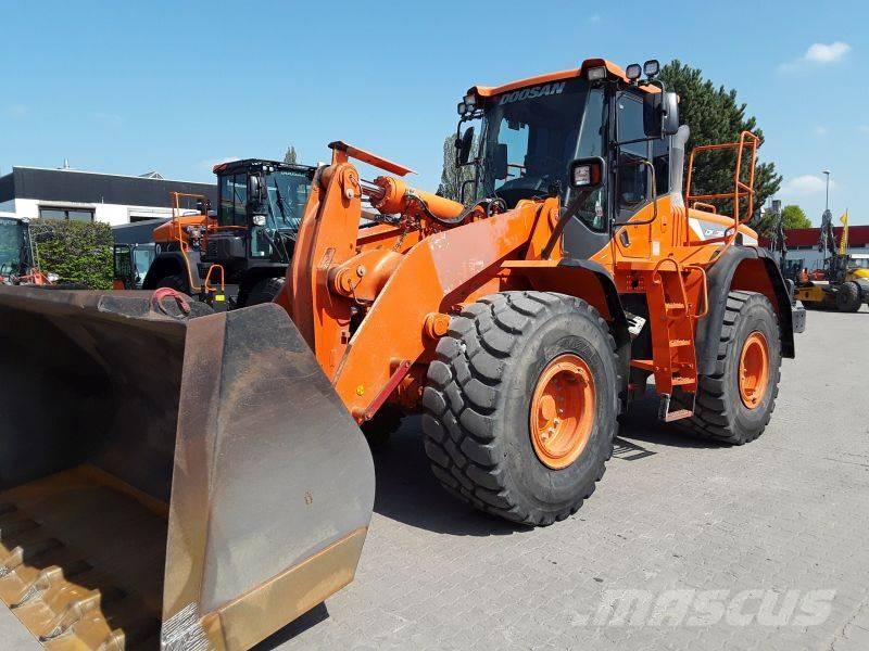 Develon DL350-5 Cargadoras sobre ruedas
