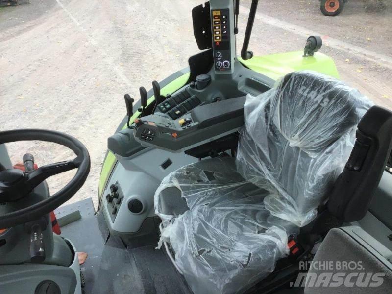 CLAAS ARION 510 Tractores