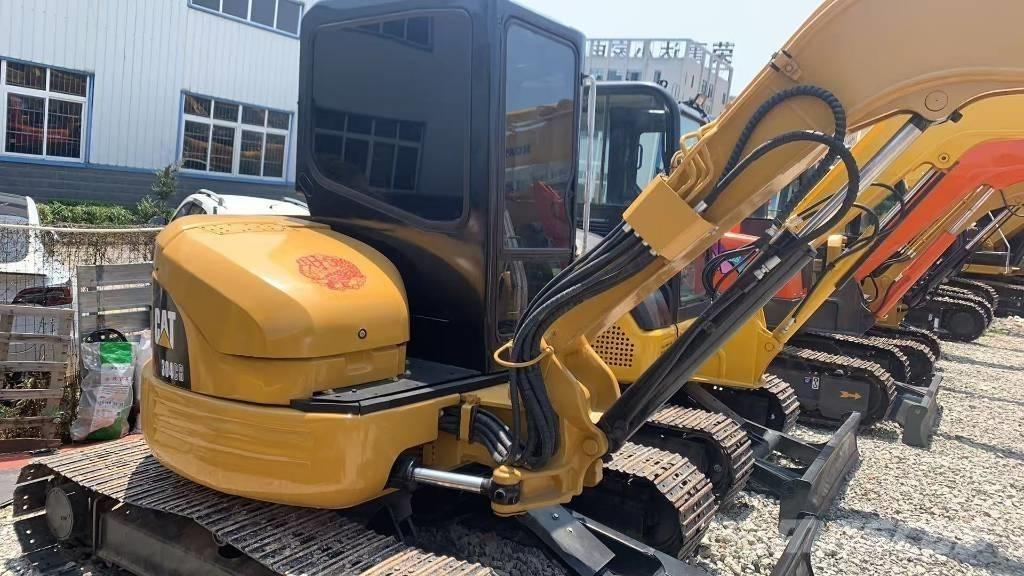 CAT 304 CR Mini excavadoras < 7t