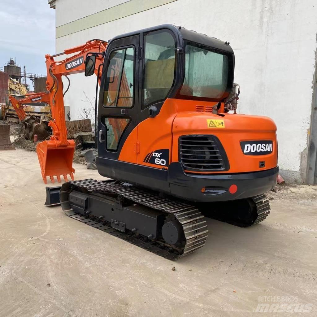 Doosan DX 60 Excavadoras de cadenas
