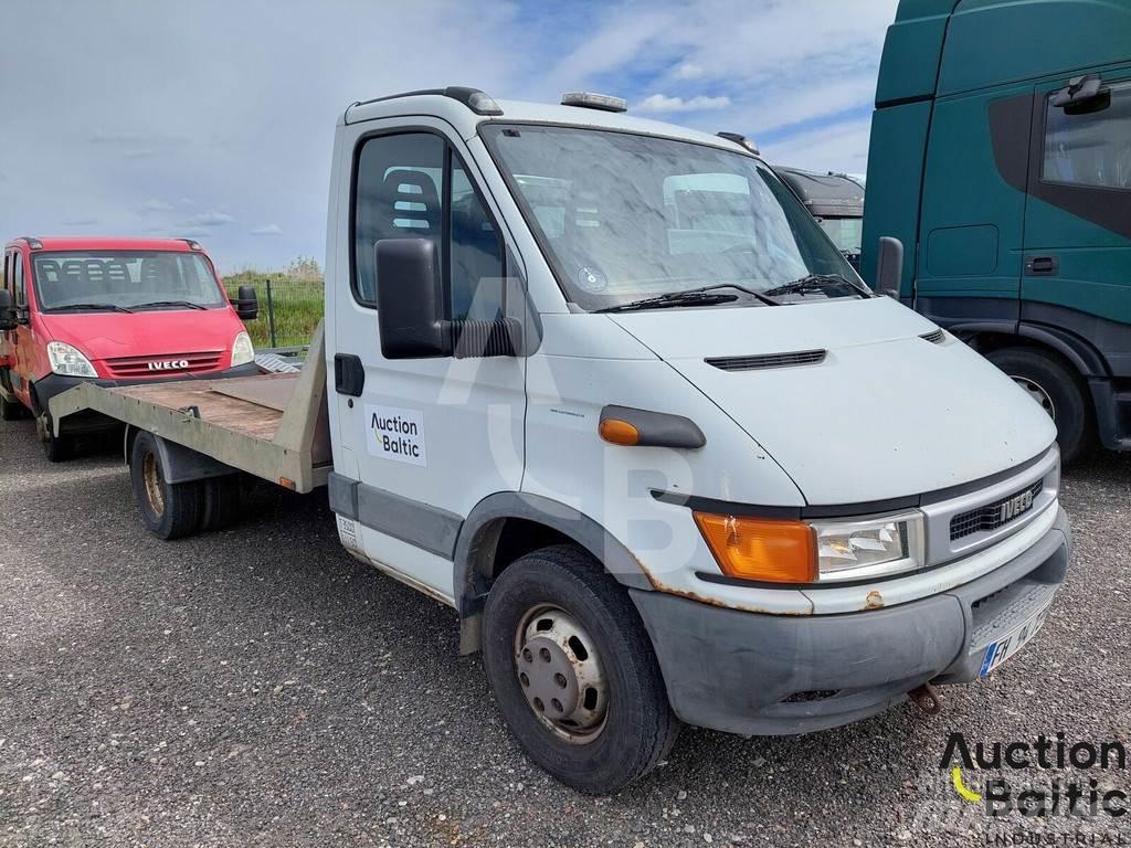 Iveco 35C 13 Grúas de vehículo