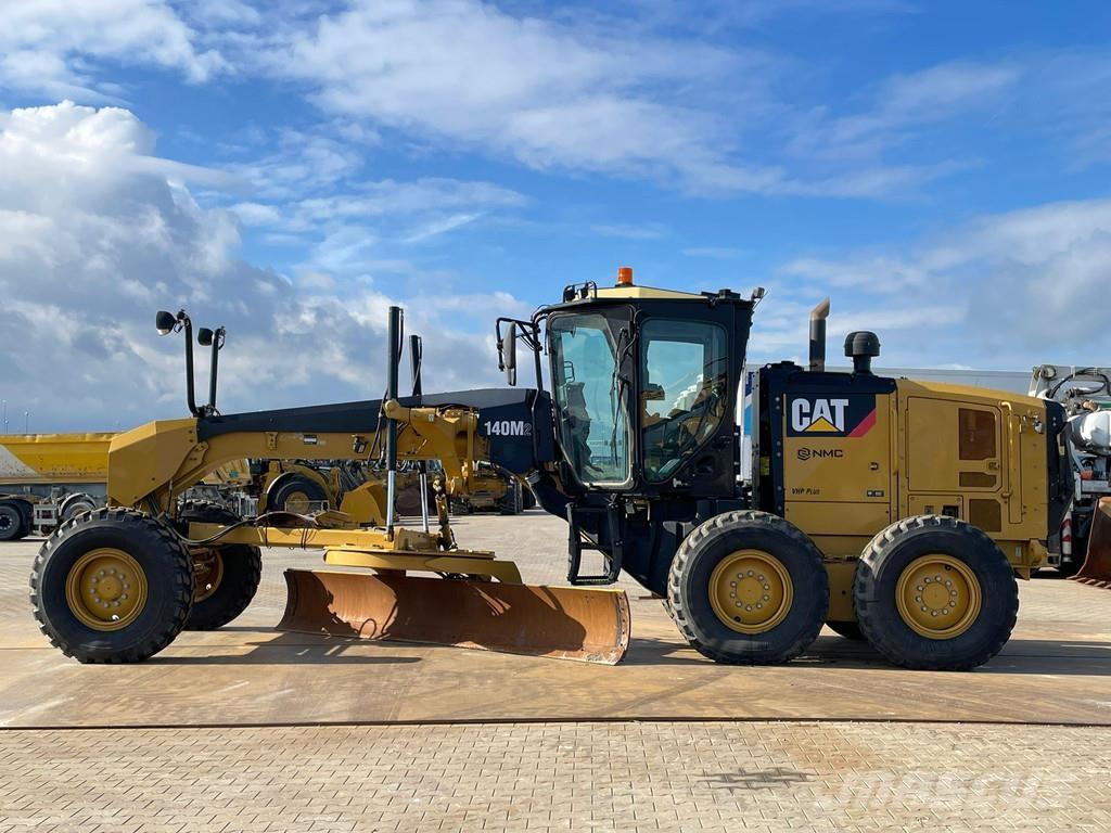 CAT 140M2 Motoniveladoras