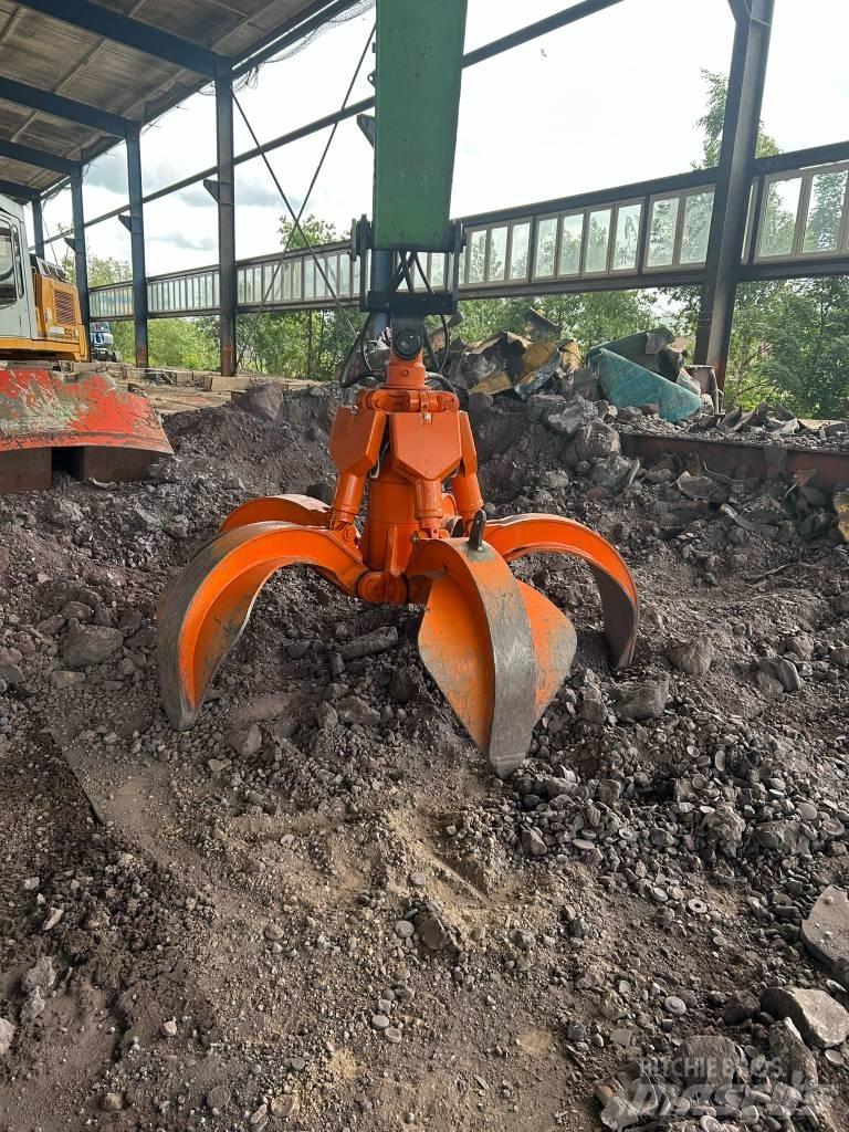 Sennebogen 835 Excavadoras de manutención