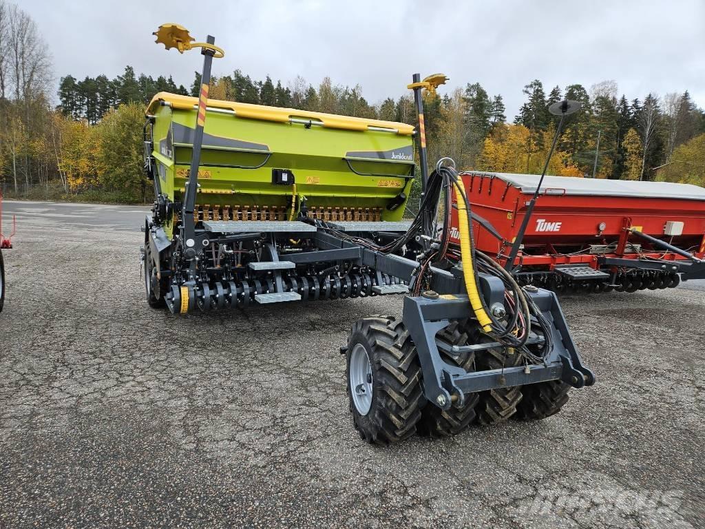 Junkkari T300 Sembradoras combinadas