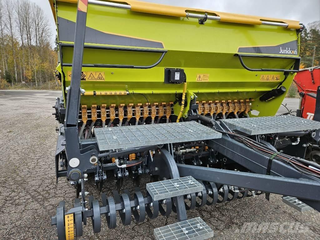 Junkkari T300 Sembradoras combinadas
