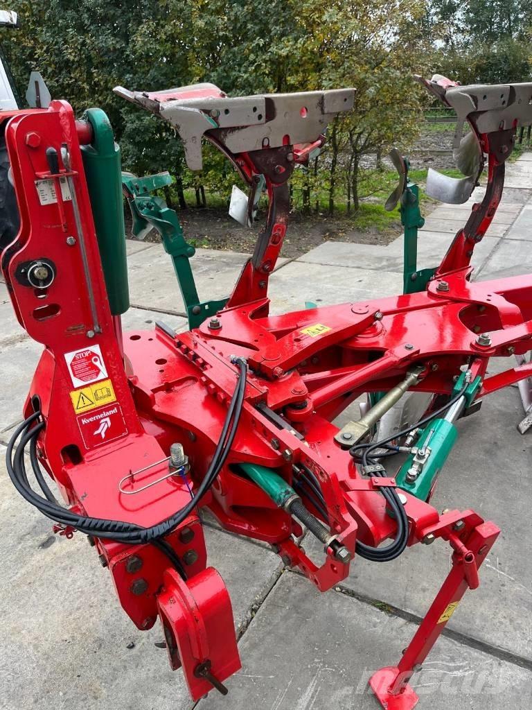 Kverneland LB100-300 Arados reversibles suspendidos