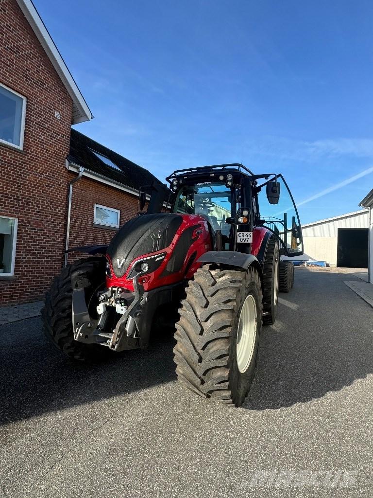 Valtra T 214 D Tractor forestal