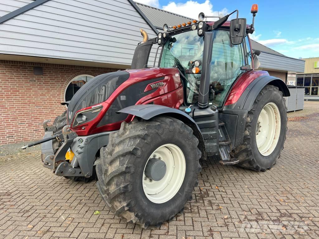 Valtra T 174 Versu Tractores