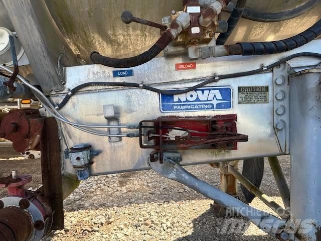  NOVA MC307 7000 GAL Cisterna