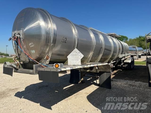  NOVA MC307 7000 GAL Cisterna