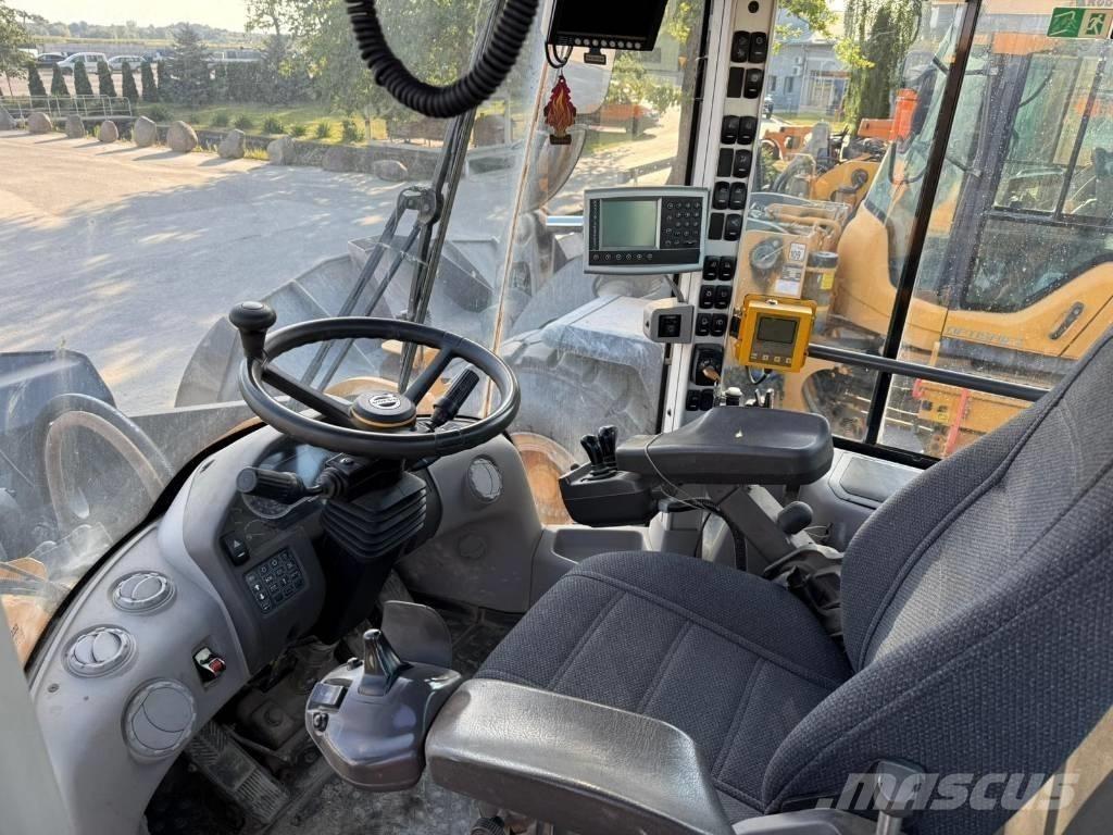 Volvo L 220 H Cargadoras sobre ruedas