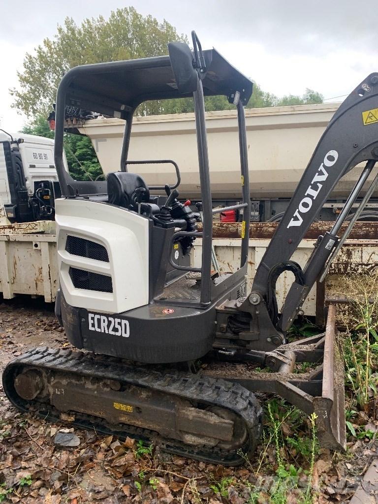 Volvo ECR 25 D Mini excavadoras < 7t