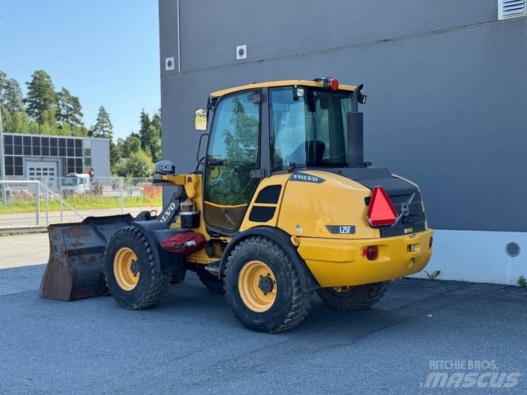 Volvo L 25 F Cargadoras sobre ruedas