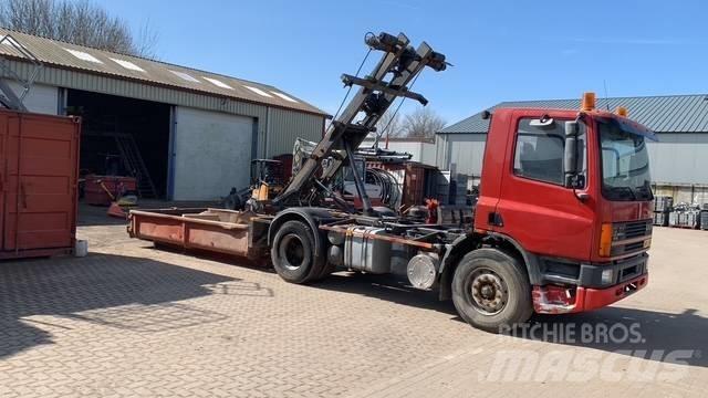 DAF CF 65.210 Camiones caja cerrada