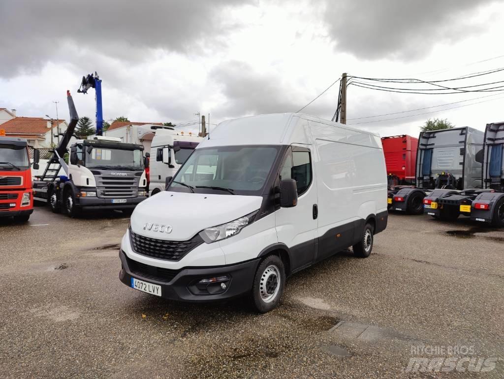 Iveco Daily 35 S 16 Furgonetas /Furgón