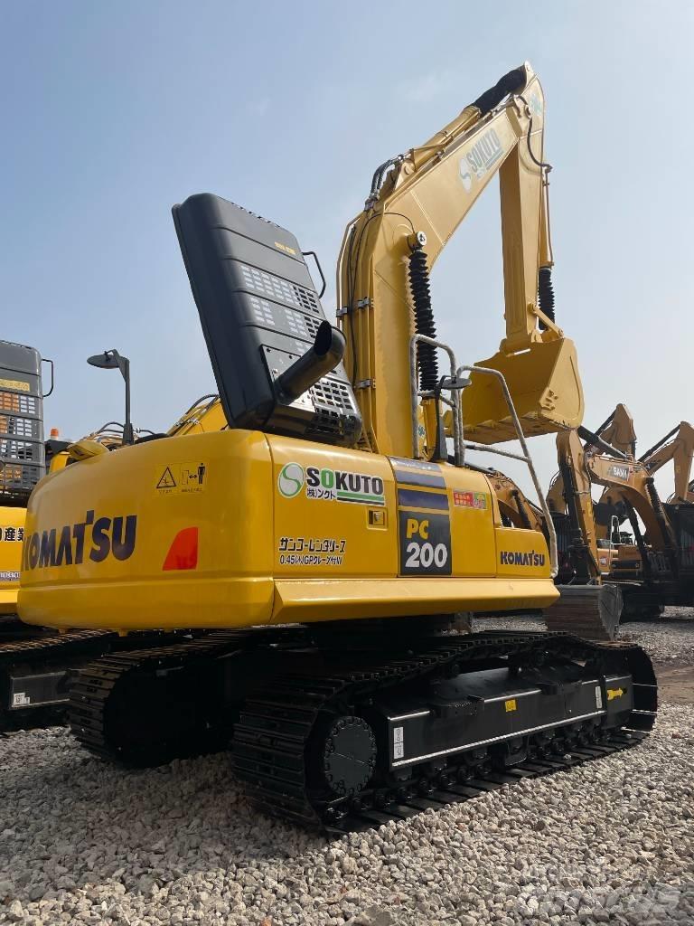 Komatsu PC 200-8 Excavadoras de cadenas