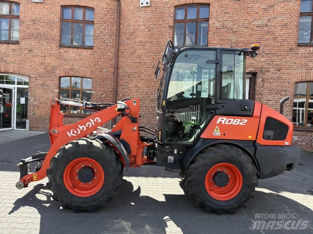 Kubota R 082 Cargadoras sobre ruedas