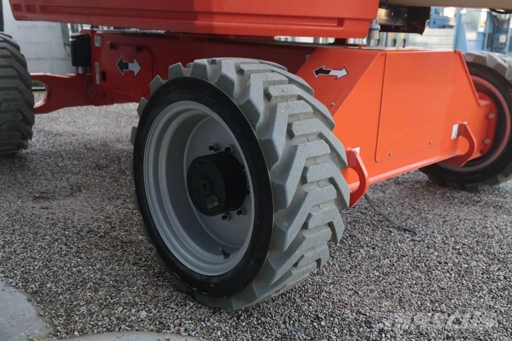 JLG EC520AJ Plataforma de trabajo articulada