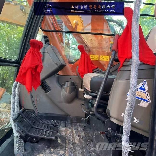 Hitachi ZX 135 Excavadoras de cadenas