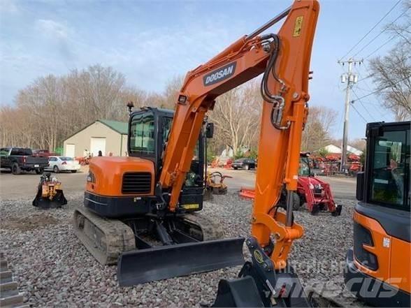 Doosan DX62R-3 Excavadoras de cadenas