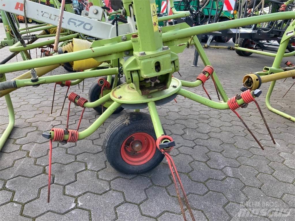 CLAAS Volto 670 Rastrillos y henificadores