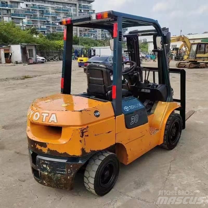 Toyota FD 30 Carretillas diesel