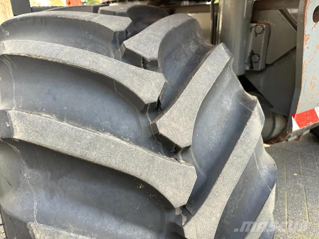 JCB JS145W Excavadoras de ruedas