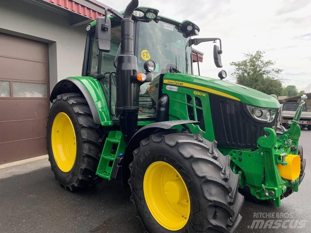 John Deere 6120 M Tractores