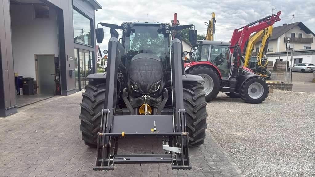 Valtra N175 Tractores