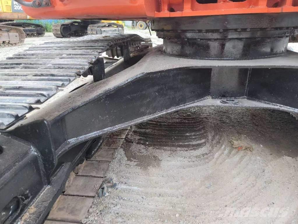 Doosan DX 225 LC Excavadoras de cadenas