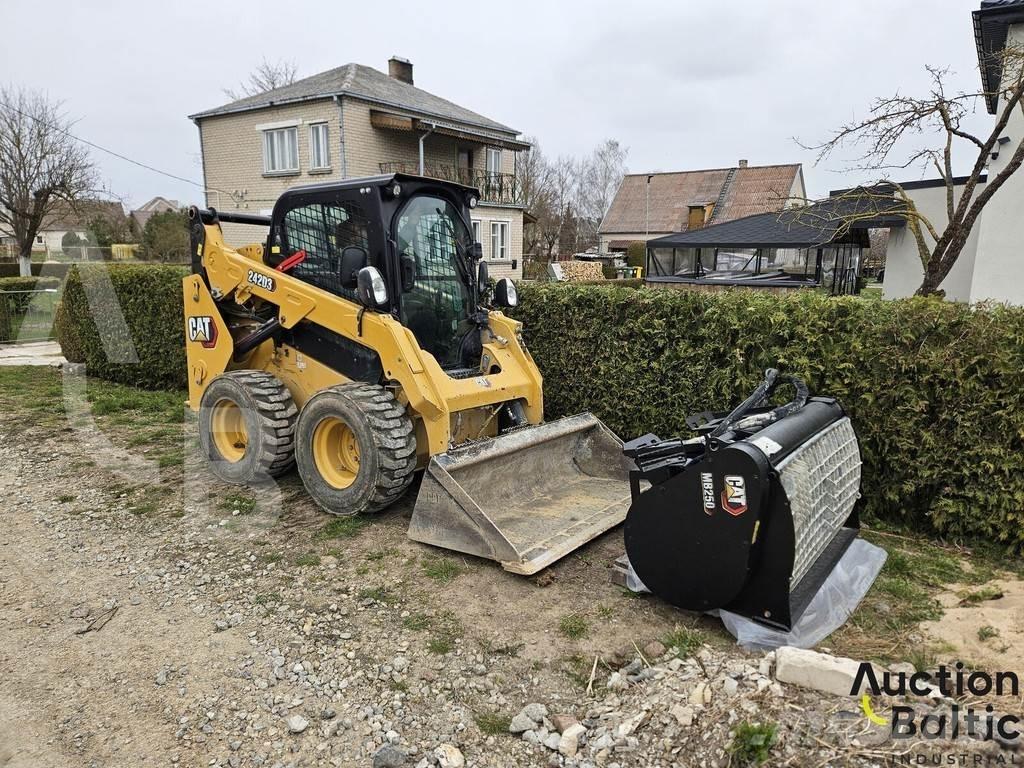 CAT 242 D 3 Minicargadoras