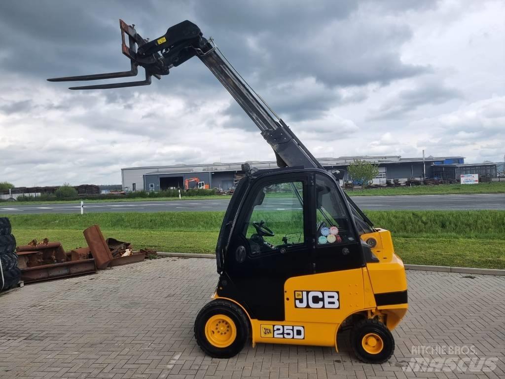 JCB TLT 25 D Carretillas telescópicas