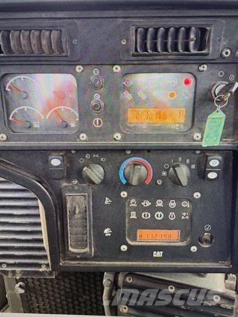 CAT D 6 T Buldozer sobre oruga