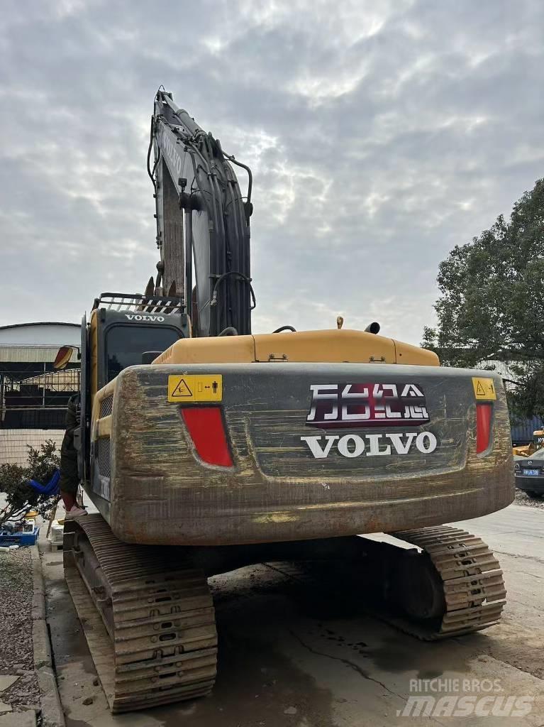 Volvo 240DL Excavadoras de cadenas