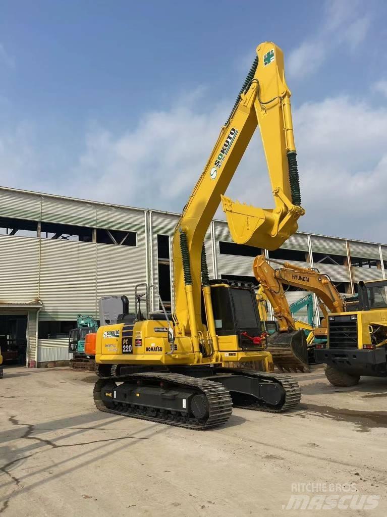 Komatsu PC 220-8 Excavadoras de cadenas