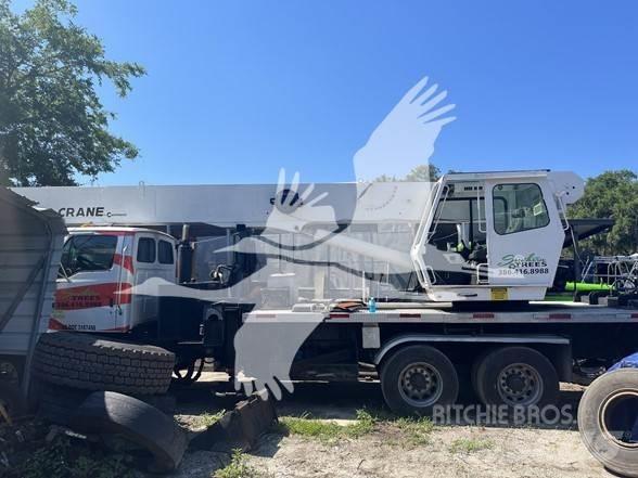 Sterling L9500 Construcción - Otros